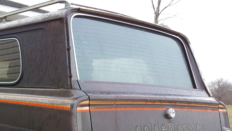 Illustration for article titled A Few Hours Of Cleaning And Wrenching Totally Transformed My 1979 Jeep Cherokee Golden Eagle